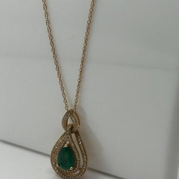 Emerald (1-1/4 ct. t.w.) & Diamond (1/4 ct. t.w.) 18" Pendant Necklace in 14k gd - Picture 3 of 6